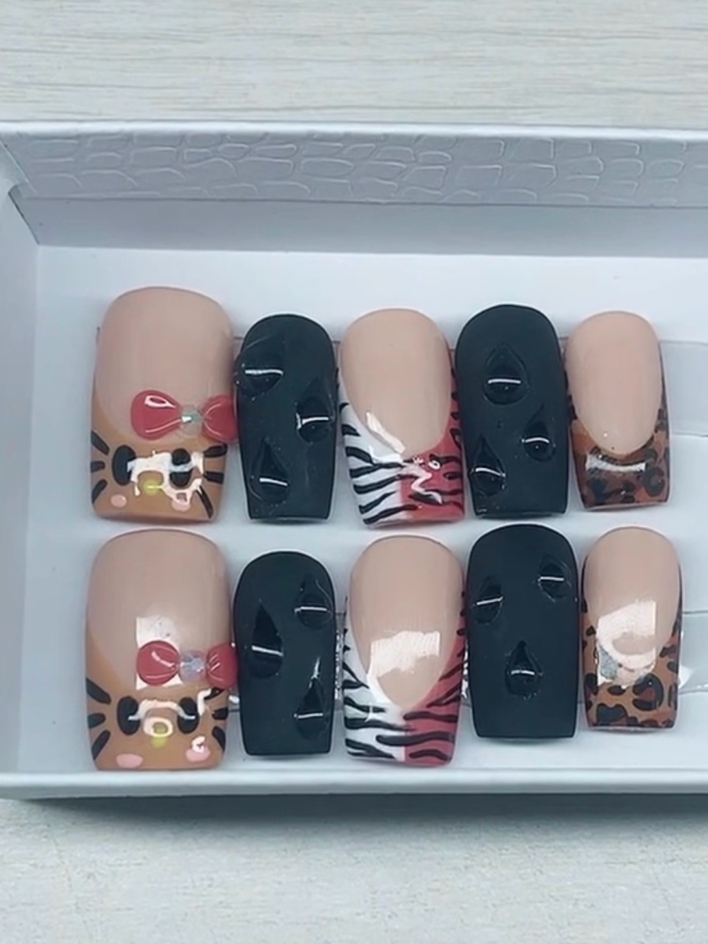 Ms Purr Acrylic Press-On Nails